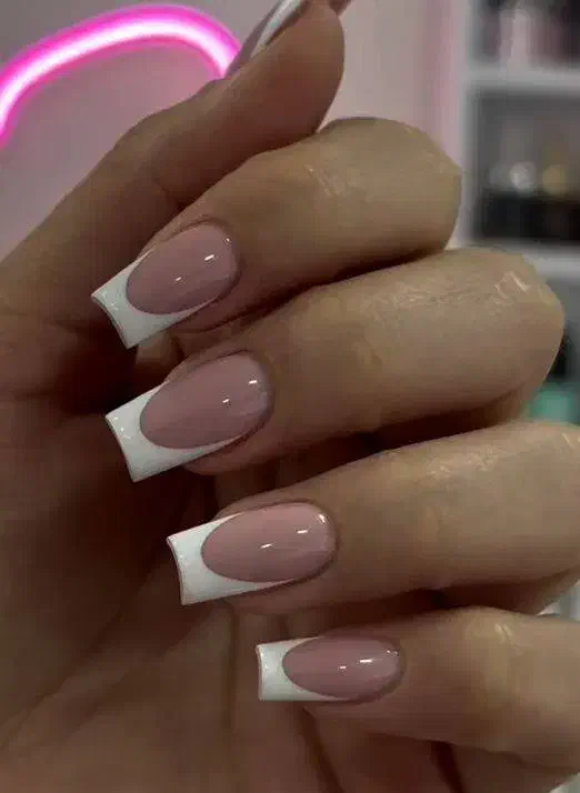 کاشت و ژلیس و تمام خدمات آرایشی و زیبایی|خدمات آرایشگری و زیبایی|ارومیه, |دیوار