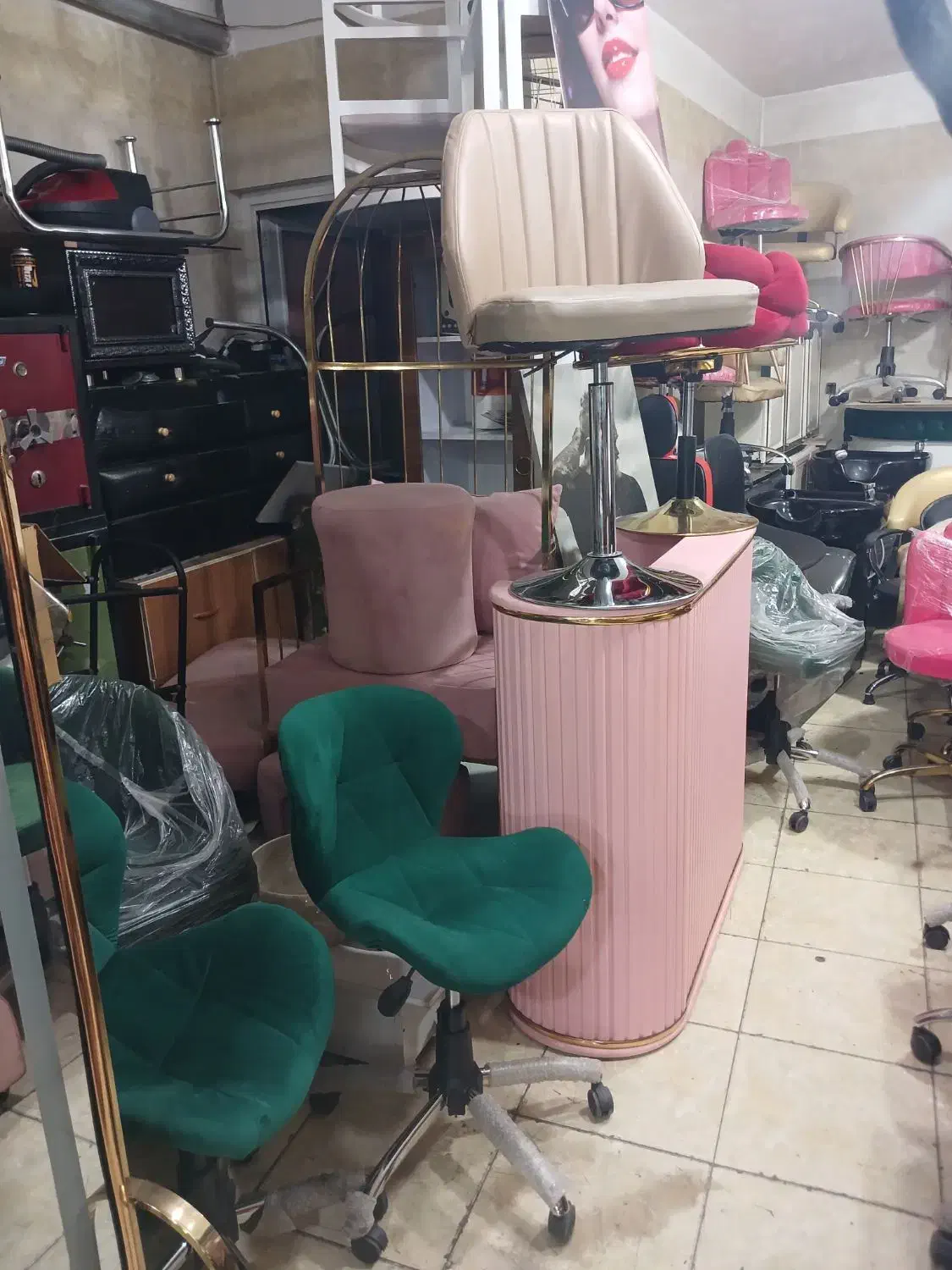 آینه کنسول|آرایشگاه و سالنهای زیبایی|تبریز, |دیوار