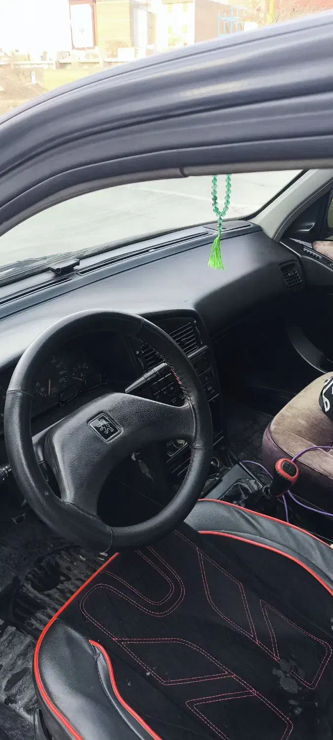 پژو مدل1377|خودرو سواری و وانت|الیگودرز, |دیوار