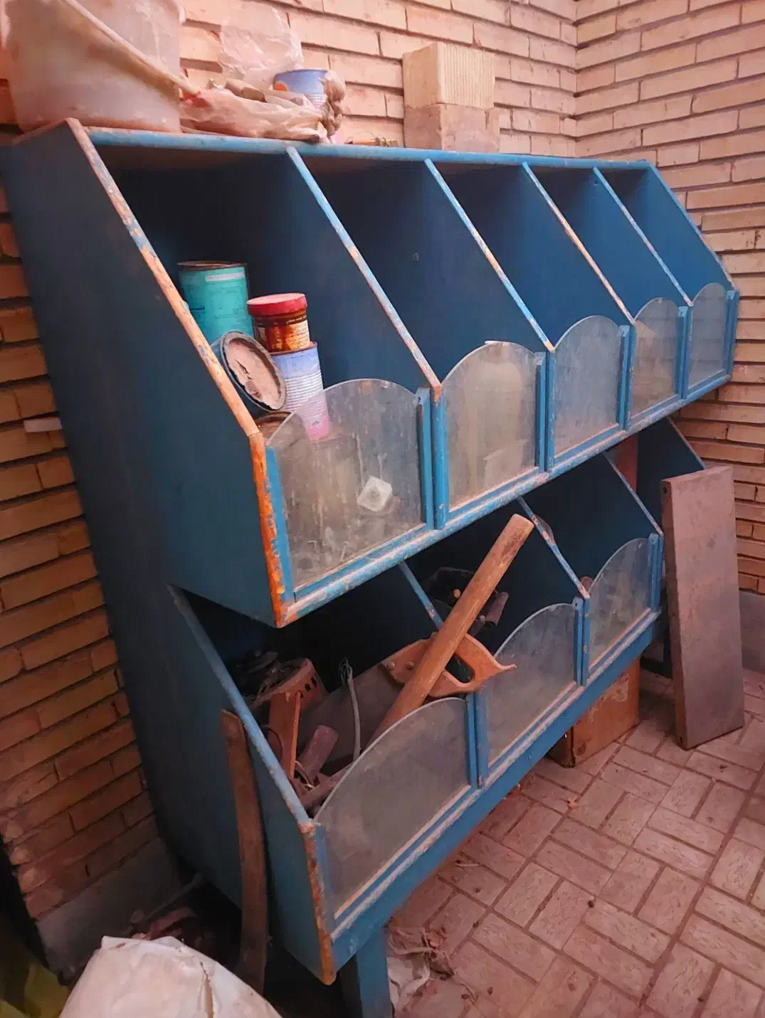 قفسه چوبی و شیشه ای بزرگ|کتابخانه، شلف، قفسه‌های دیواری|شاهین‌شهر, اقبال لاهوری|دیوار