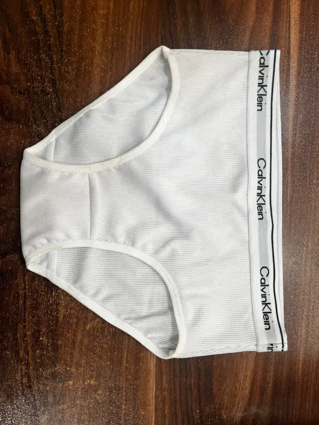 عمده شورت کبریتی|لباس|بانه, |دیوار