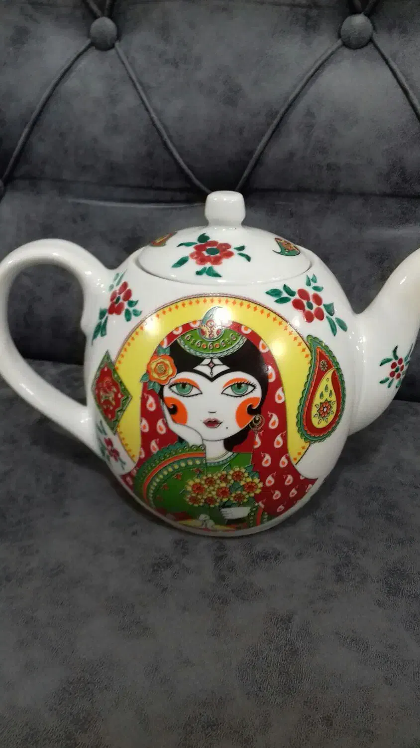 قوری بزرگ نو مناسب ویترین|قوری، کتری، قهوهساز دستی|خمینیشهر, |دیوار