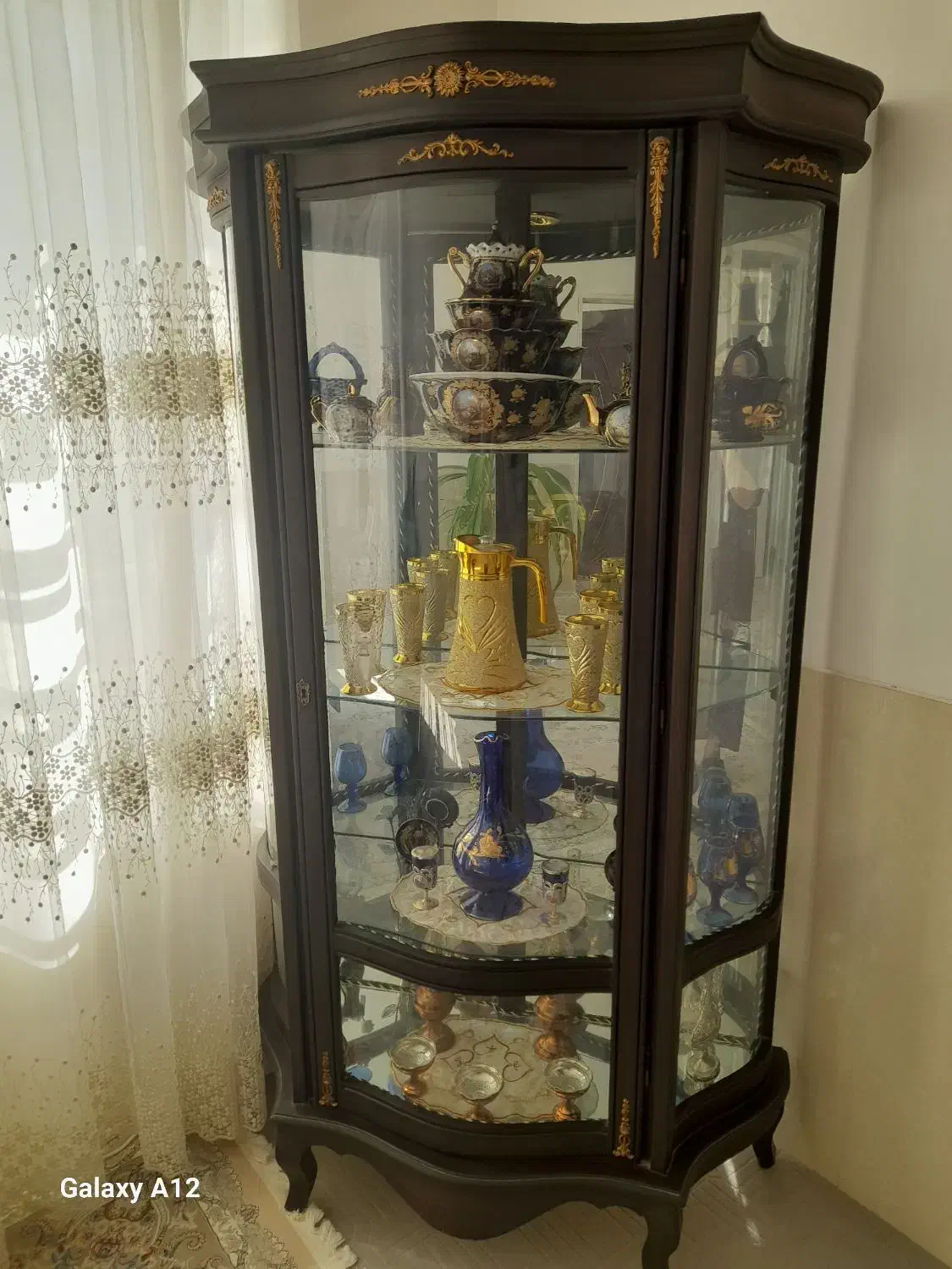 بوفه ای کاملا سالم بدون هیچ خطو و خشی|بوفه، ویترین، کنسول|ارسنجان, |دیوار