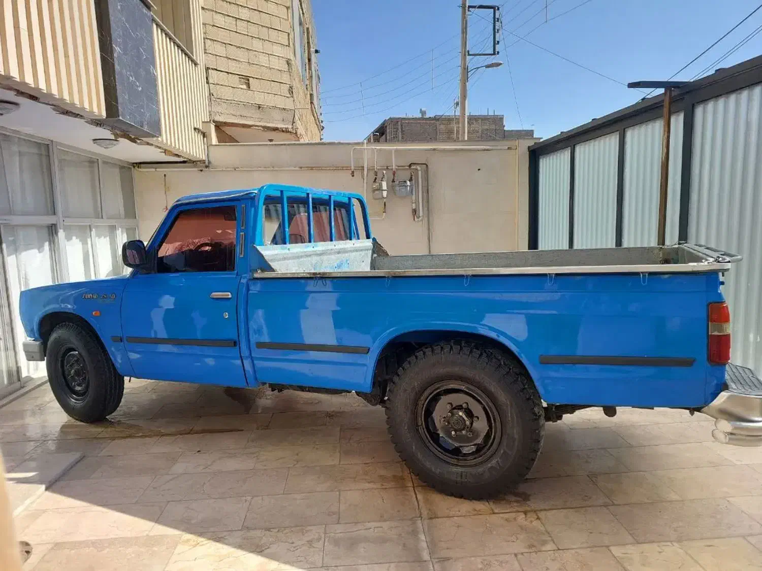 نیسان دیزل|خودرو سواری و وانت|اصفهان, قلعه برتیانچی|دیوار