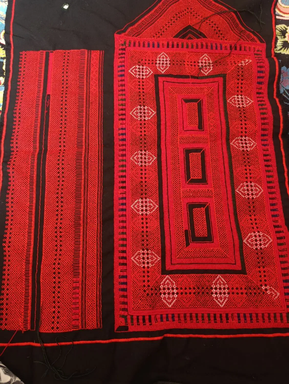 زی آستین|لباس|گرمسار, |دیوار