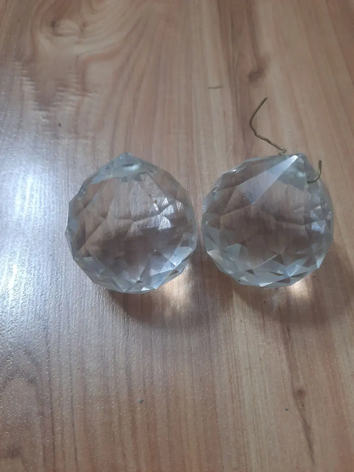 گوی لوستر|لوستر و چراغ آویز|تهران, باغ فیض|دیوار