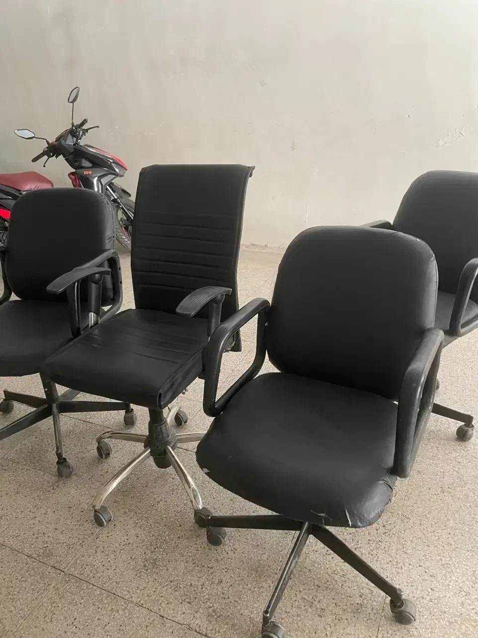 میز اداری و صندلی اداری نو|مبلمان اداری|مشهد, هفت تیر (حافظ)|دیوار