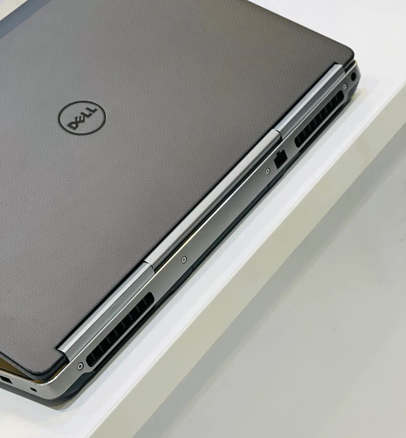 غول رندر گیمینگ Dell 7720 / گرافیک 8 گیگ 17اینچ 4K|رایانه همراه|شیراز, عفیف‌آباد|دیوار