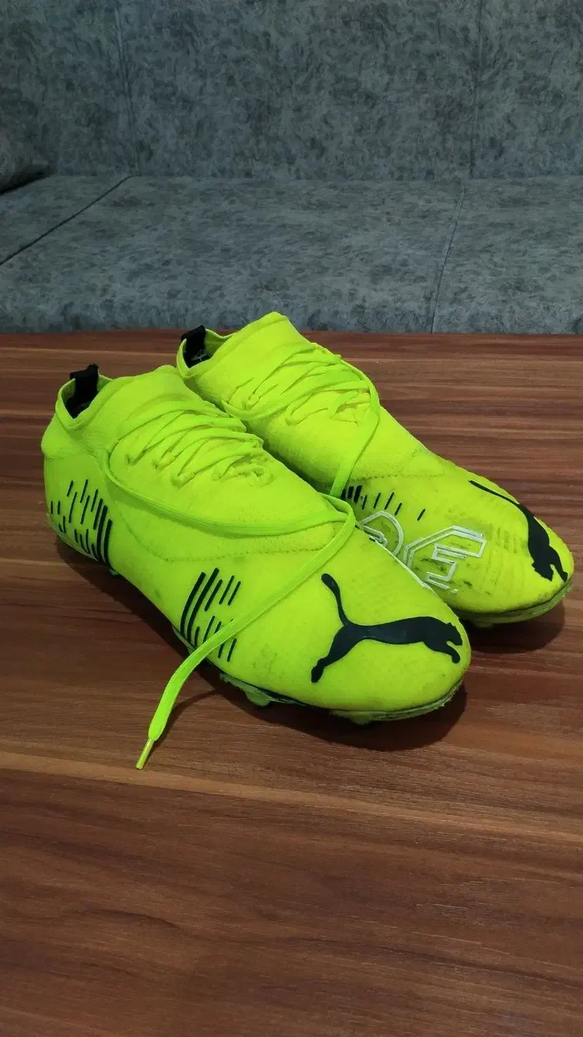 استوک فوتبالی|کیف، کفش، کمربند|رزن, |دیوار