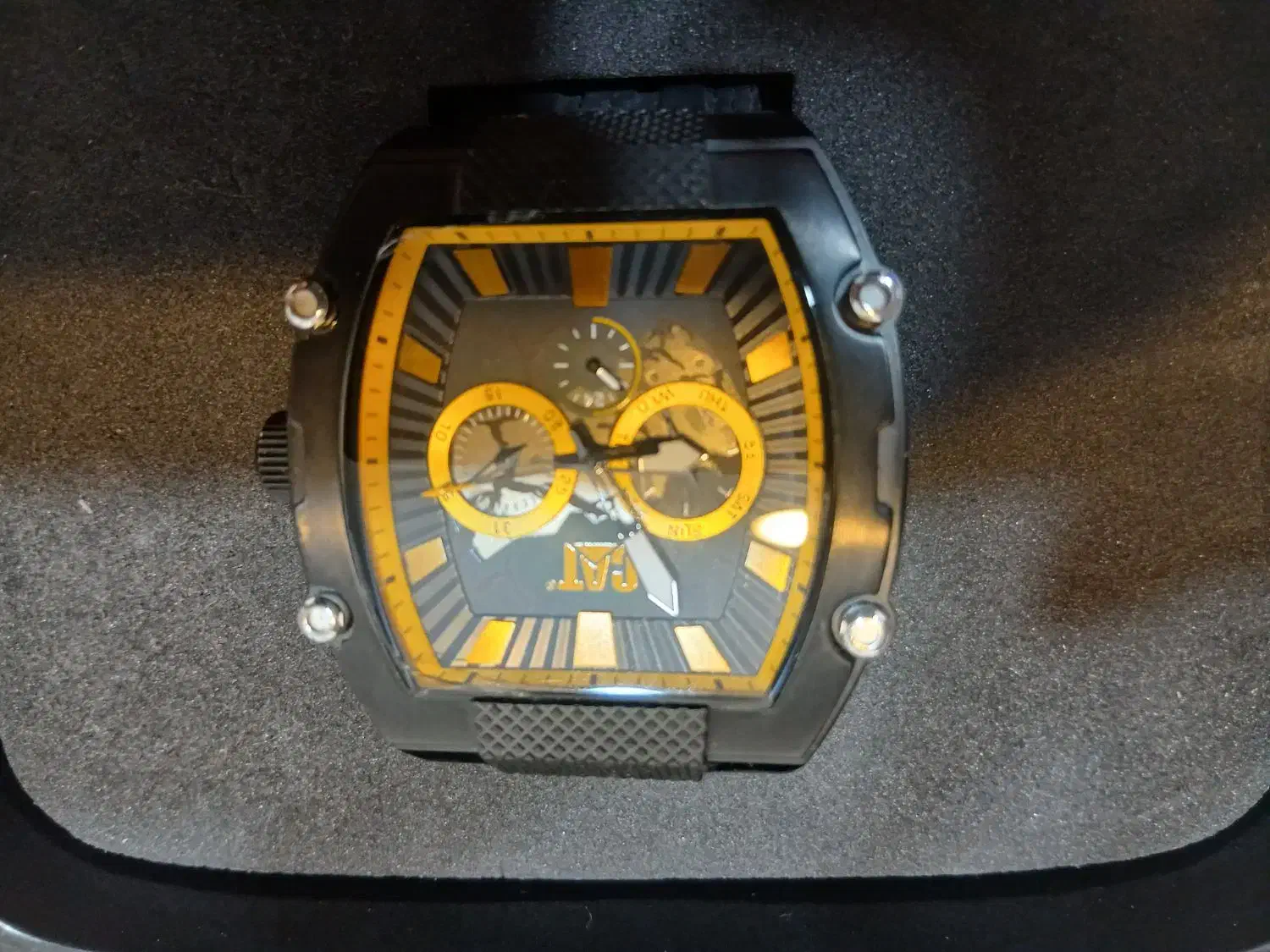 ساعت کتر پبلار نو و آکبند|ساعت|شیراز, قدوسی شرقی|دیوار