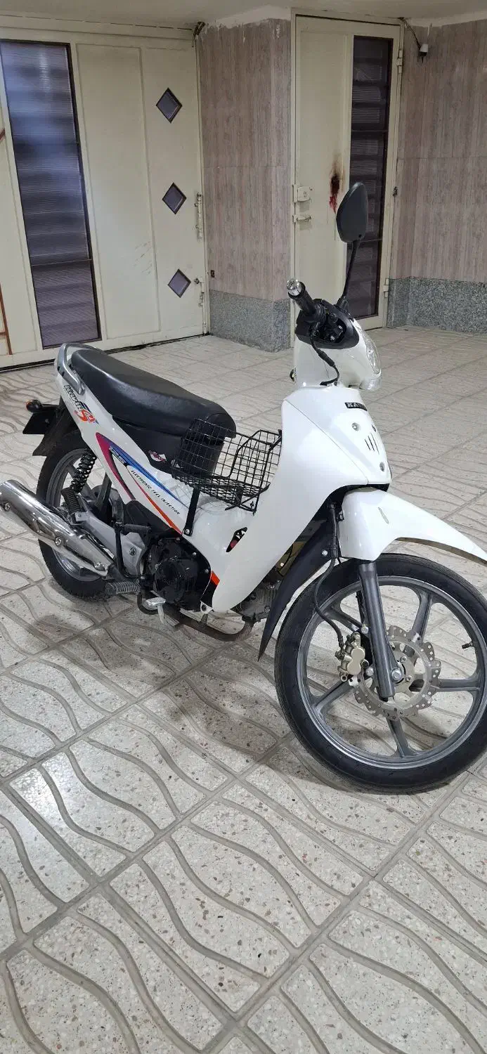 بی کلاج 125|موتورسیکلت|اصفهان, ملاصدرا|دیوار