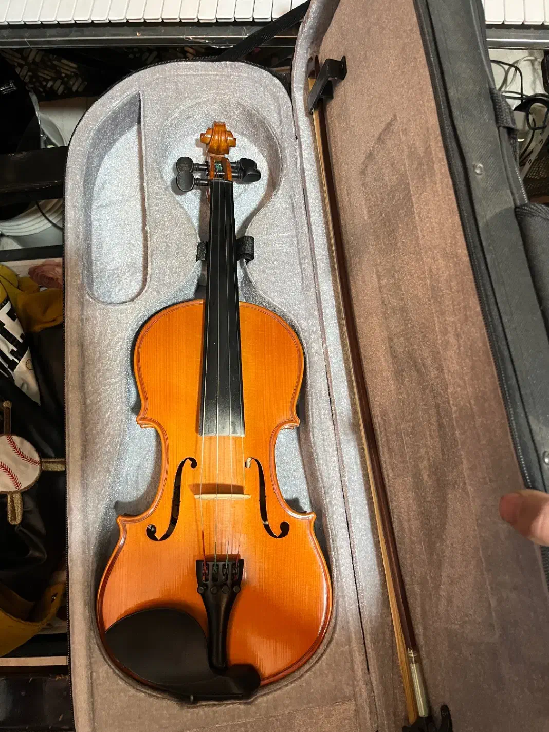 ویولن|ویولن|اراک, |دیوار