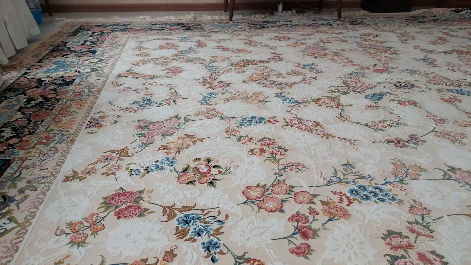 فرش ۲۴ متری گل برجسته ۱۲۰۰ شانه تراکم ۳۶۰۰|فرش|مشهد, هفت تیر (حافظ)|دیوار
