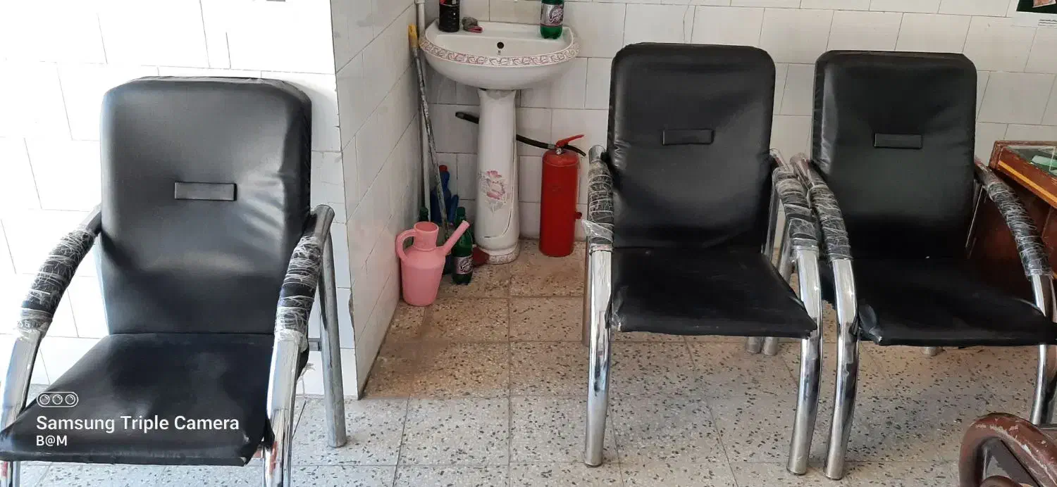 صندلی اداری تک نفری و ۴ نفری سالم|دفتر کار|خوی, |دیوار