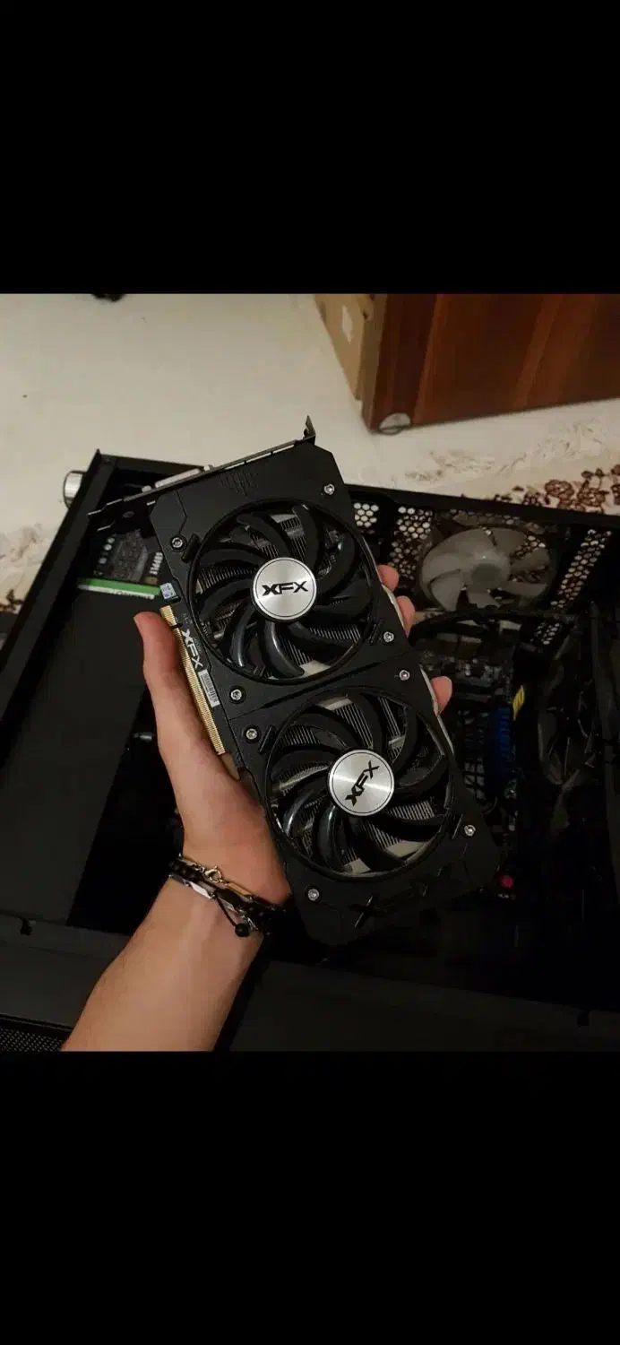 کارت گرافیک amd radeon r8 380 بهترین برای گیم.|قطعات و لوازم جانبی رایانه|بندرعباس, |دیوار