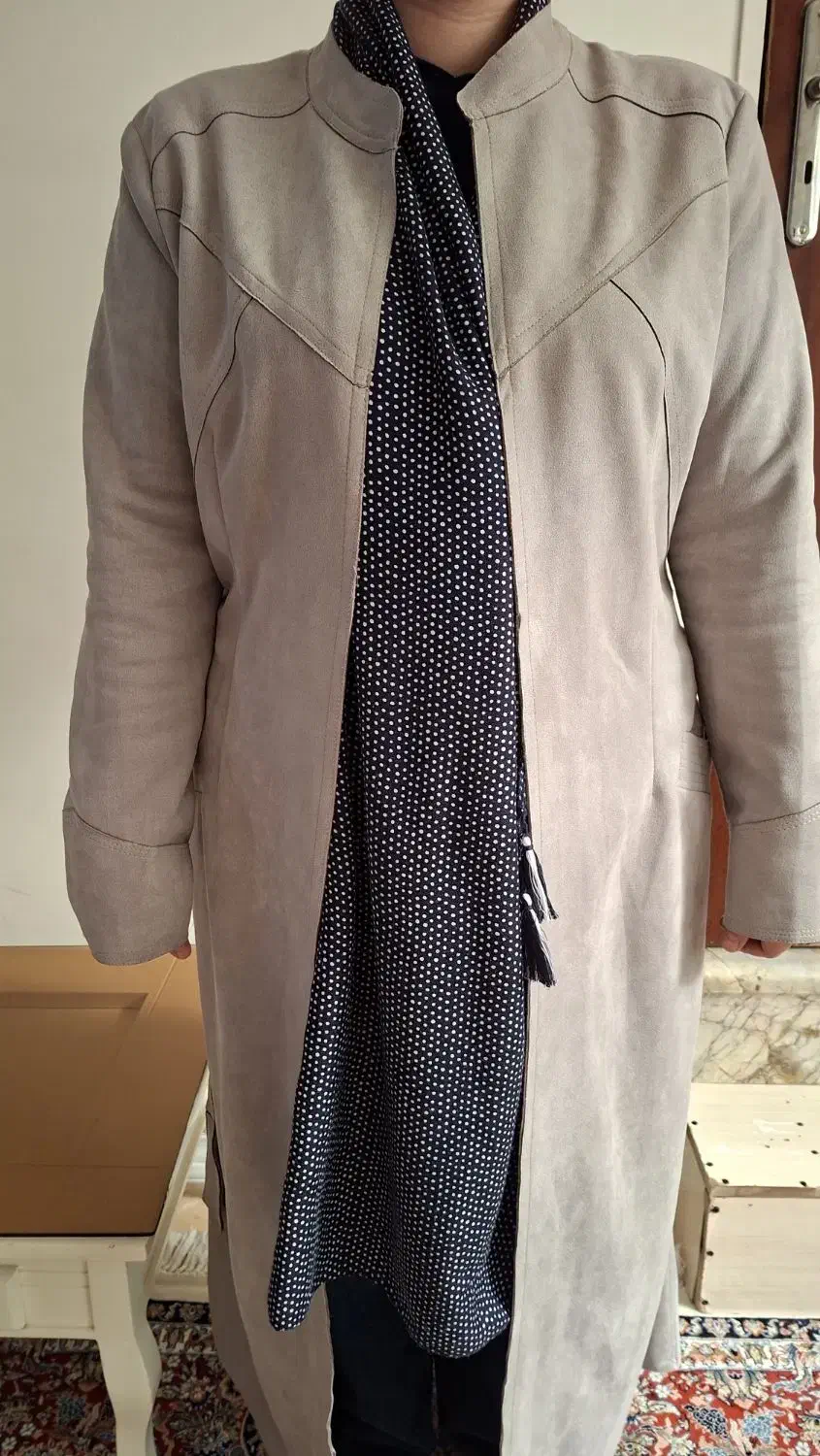 مانتو|لباس|مشهد, دانشجو|دیوار