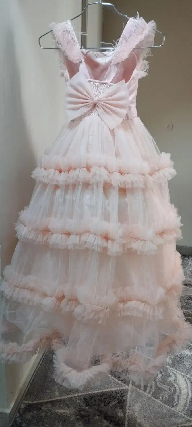 لباس مجلسی|لباس|اندیشه, اندیشه فاز ۱|دیوار