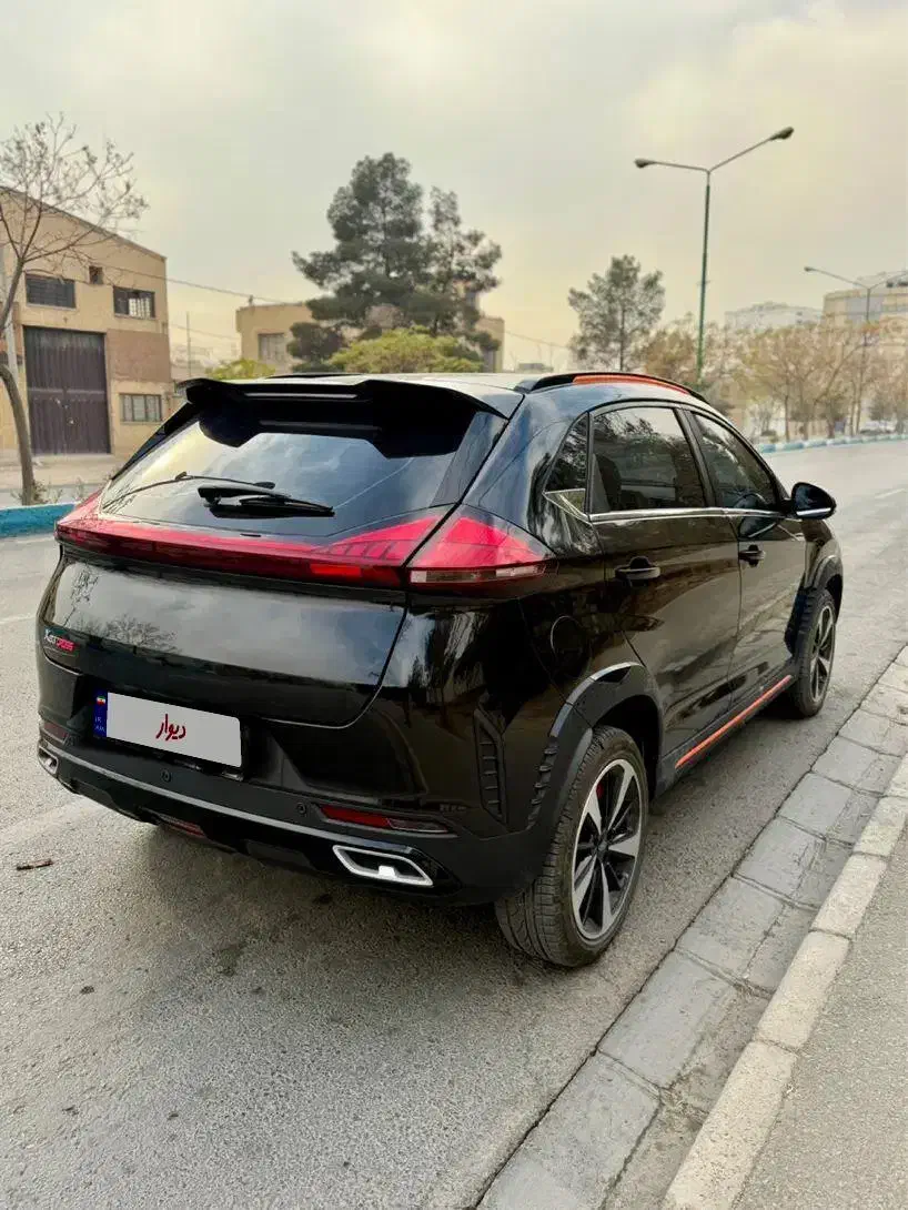 ایکس ۳۳کراس برج ۱۲ ۱۴۰۳ اتوماتیک|خودرو سواری و وانت|اصفهان, شفق|دیوار