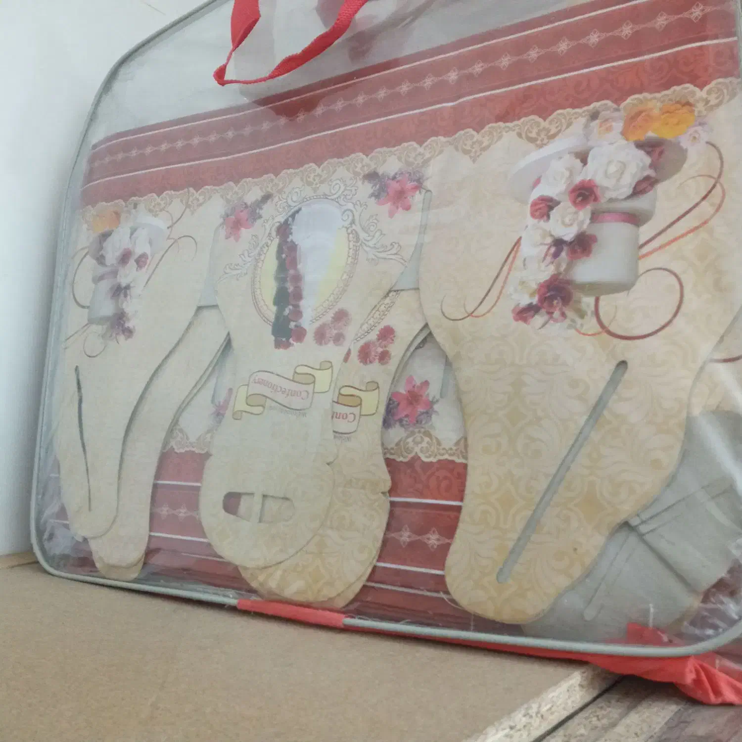 کاور کیک|ظروف نگهدارنده، پلاستیکی، یک‌بارمصرف|مشهد, سرافرازان|دیوار