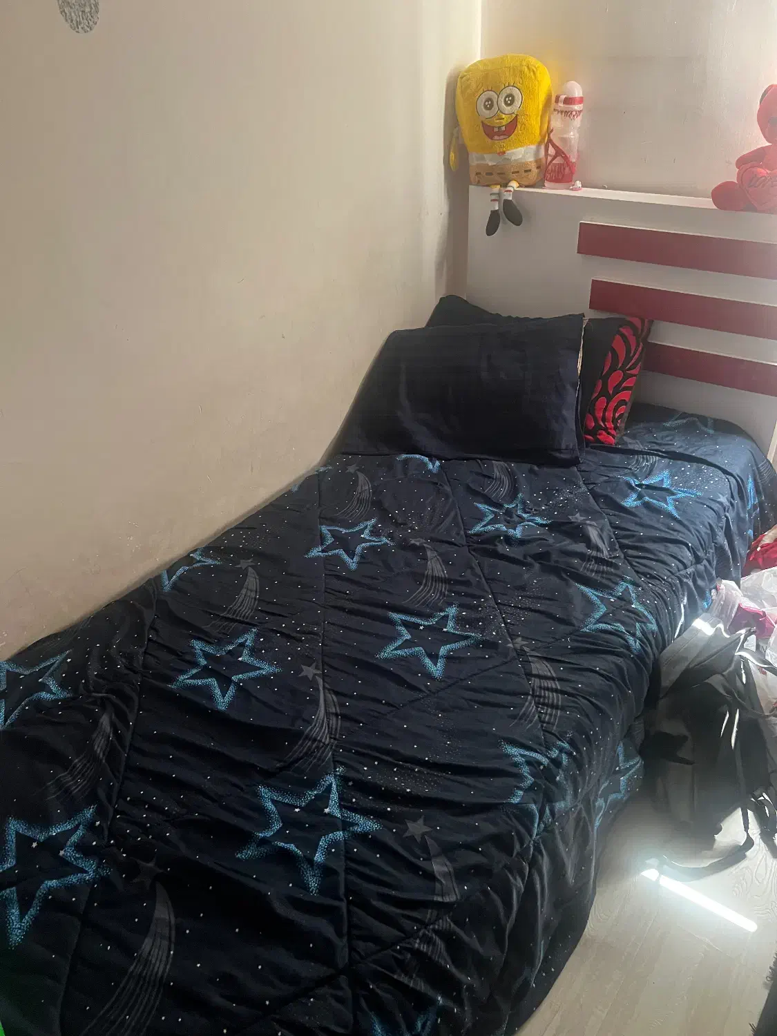 کمد و تخت خواب|تخت و سرویس خواب|صدرا-فارس, فاز ۱|دیوار