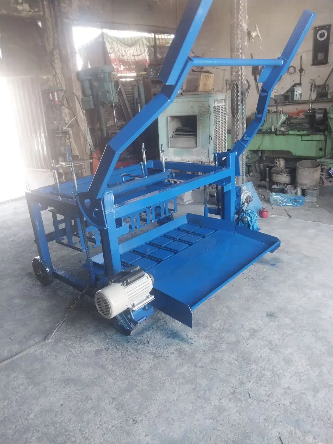 سازنده انواع دستگاه بلوکه زنی|ماشینآلات صنعتی|کاشمر, |دیوار