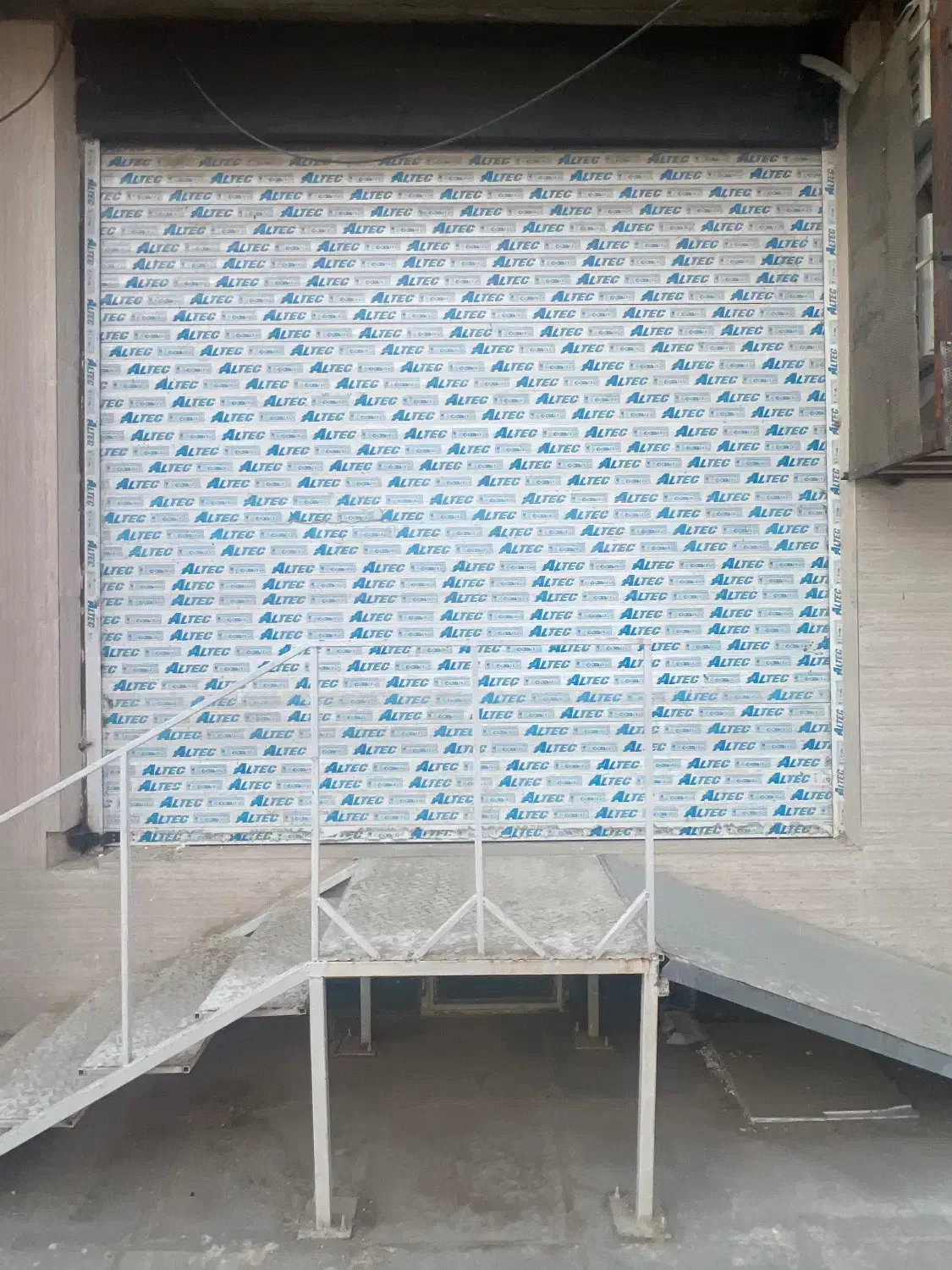 مغازه تجاری شهرک لاله|اجارهٔ مغازه و غرفه|شیراز, جوادیه|دیوار