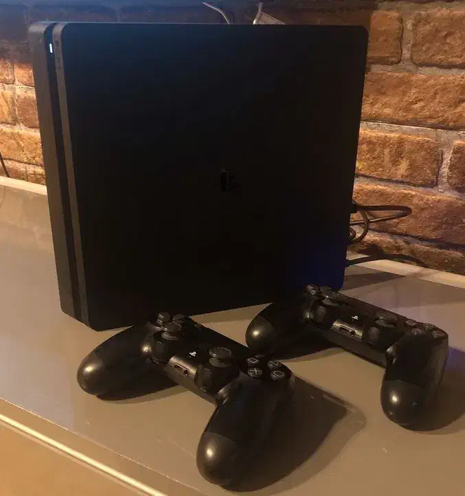 Ps4slim|کنسول، بازی ویدئویی و آنلاین|فومن, |دیوار