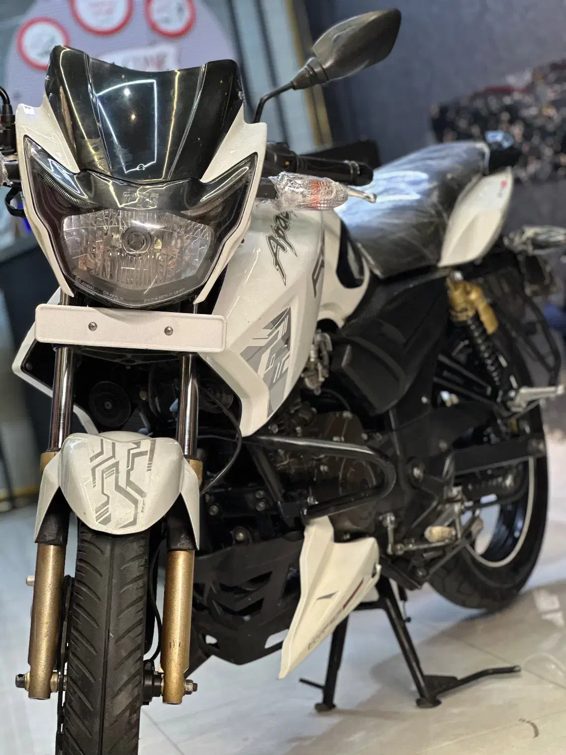 اپاچی ۱۸۰|موتورسیکلت|تهران, بوستان ولایت|دیوار