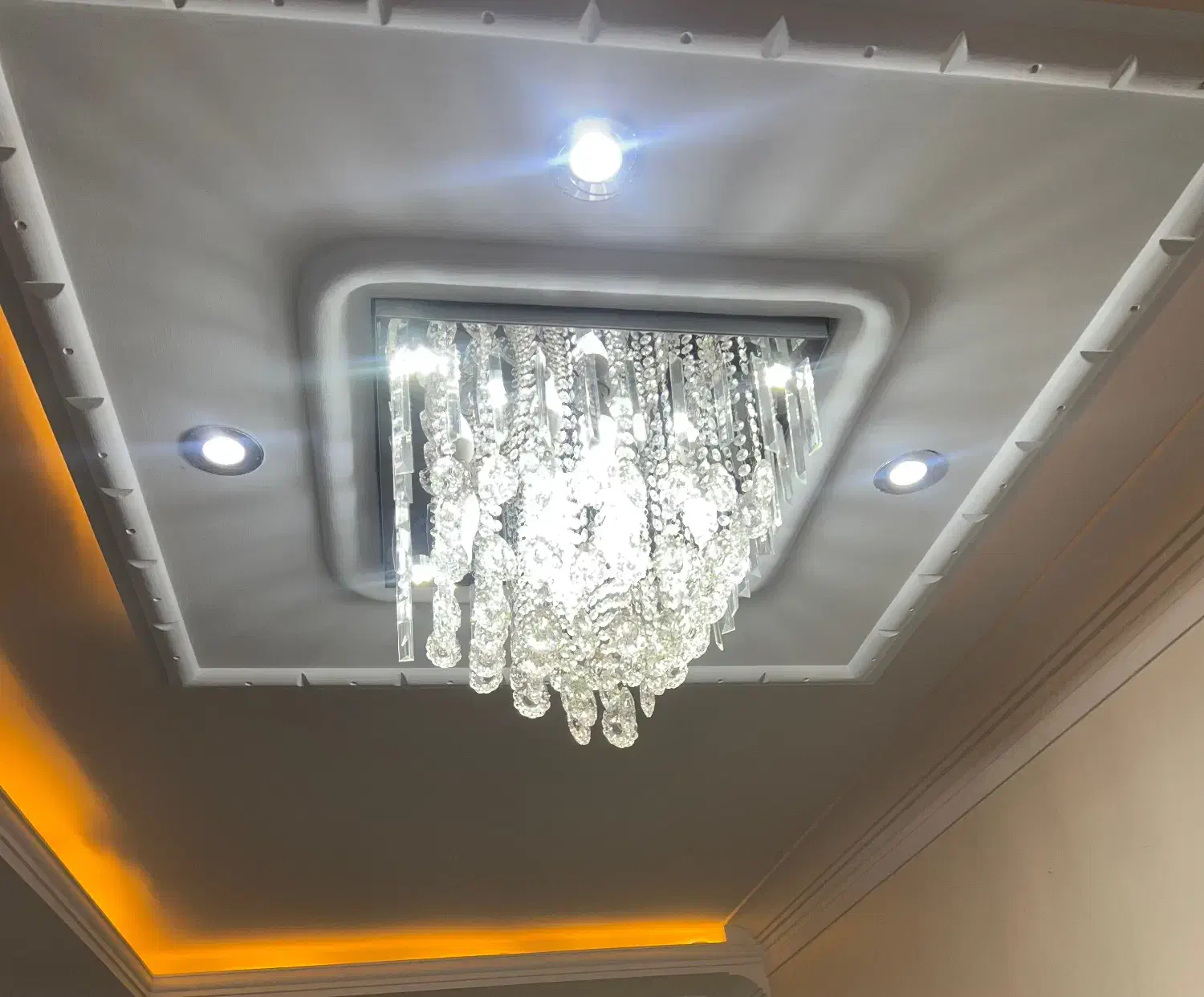 لوستر|لوستر و چراغ آویز|تهران, شکوفه (عبدل آباد)|دیوار