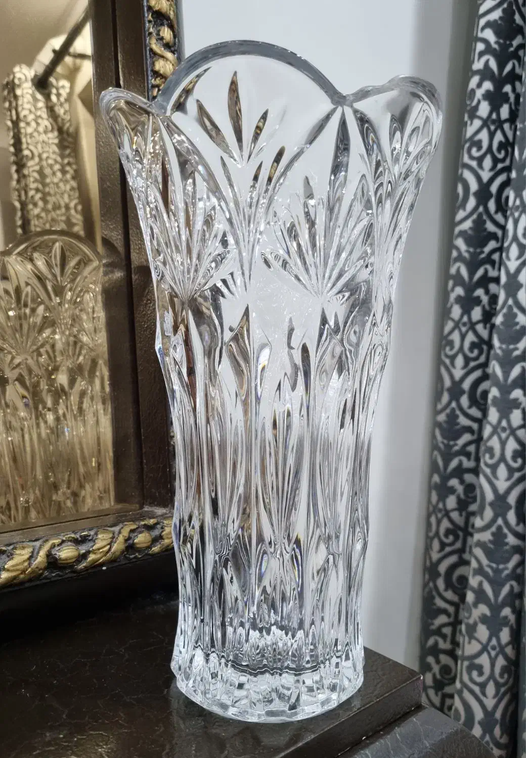 گلدان بلور برند Toyota Sasuke glass|صنایع دستی و سایر لوازم تزئینی|تهران, سازمان آب|دیوار