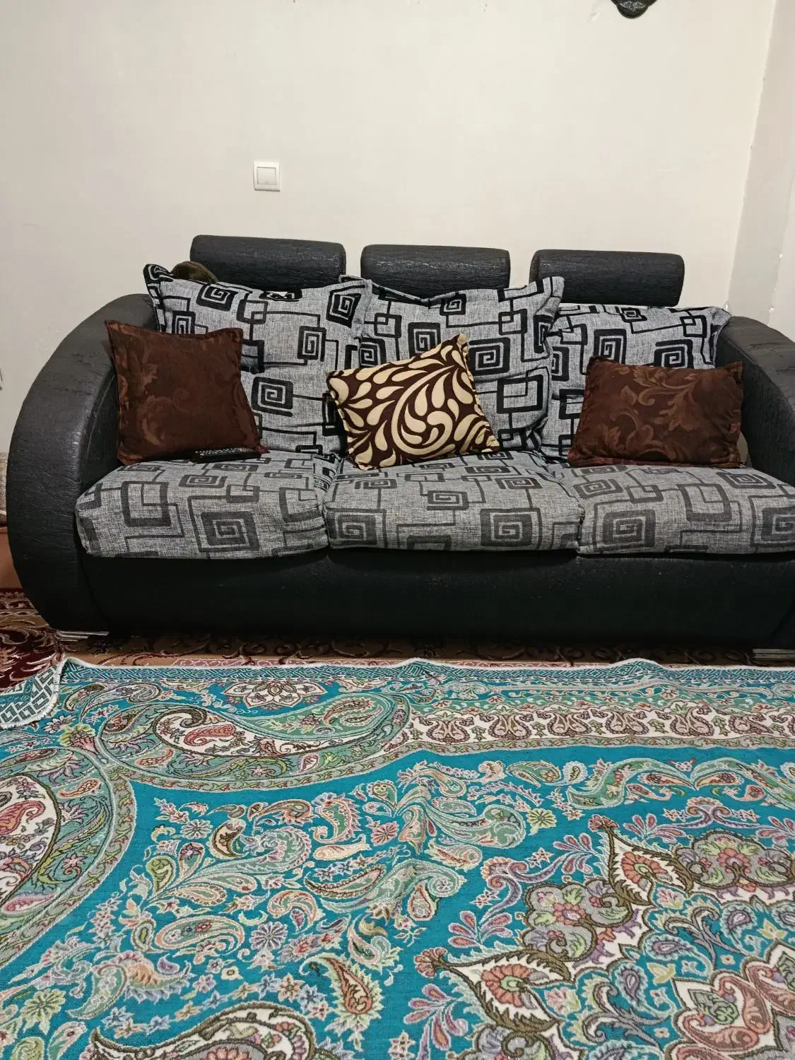 مبل|مبلمان خانگی و میز عسلی|شاهین‌شهر, مسکن مهر|دیوار