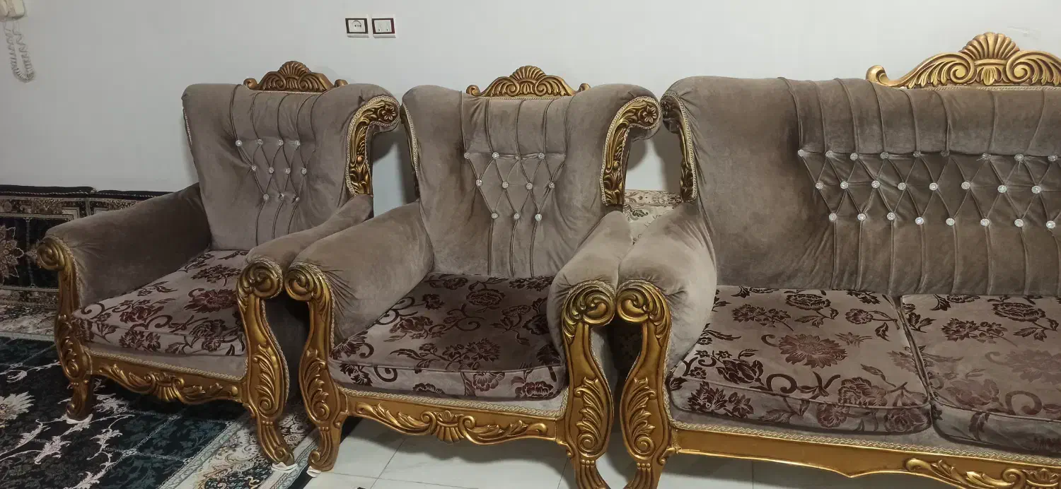 فروش مبل ۷ نفره دست دوم|مبلمان خانگی و میز عسلی|شاهدشهر, |دیوار