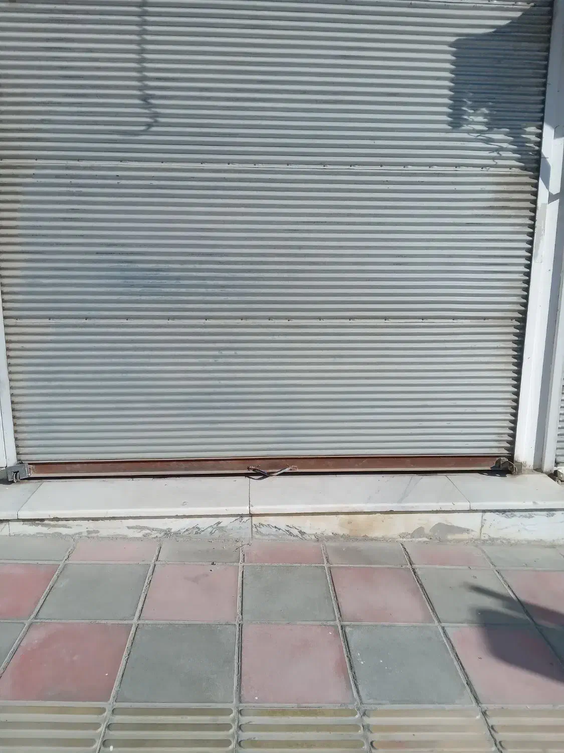 کرکره قدیمی|مصالح و تجهیزات ساختمان|سنندج, |دیوار