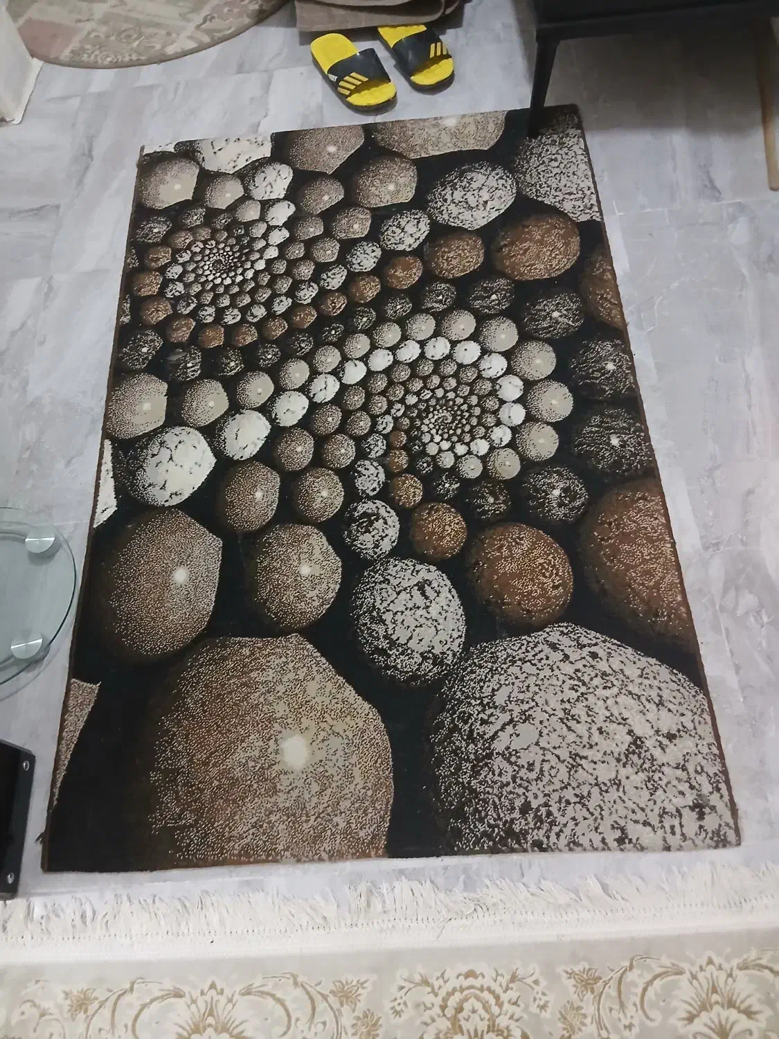 فرش ۲ونیم در ۱|فرش|گلبهار, شهر جدید گلبهار|دیوار