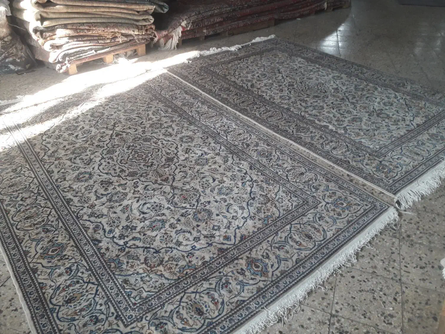 یک جفت ۶ متری کاشان کرم وضعیت نو حال کم پرز|فرش|اندیشه, اندیشه فاز ۱|دیوار