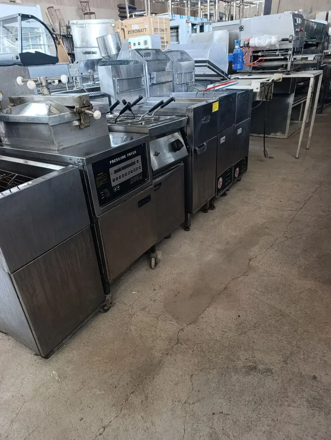 فروش عمده اجاق گاز کانترگرم سیخ منقل|کافی‌شاپ و رستوران|مشهد, توس (بلوار توس)|دیوار