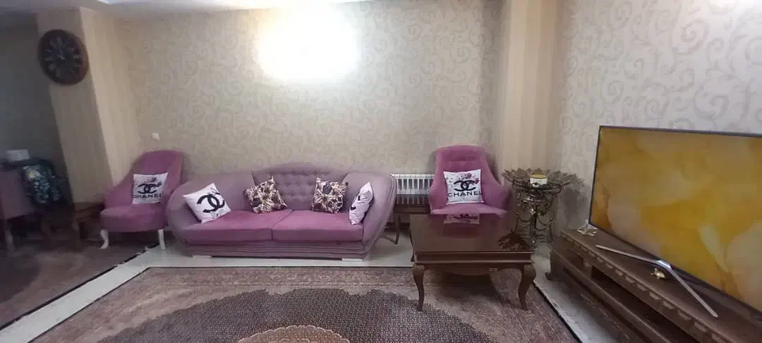 مبلمان هفت نفره همراه با میز و عسلی|مبلمان خانگی و میز عسلی|گرمدره, |دیوار