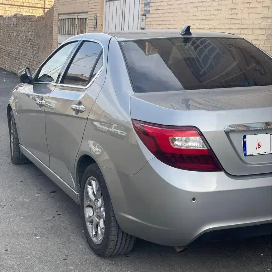 دنا پلاس اتومات ۱۴۰۴|خودرو سواری و وانت|یزد, |دیوار