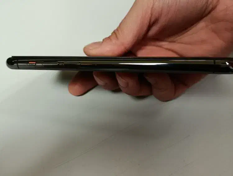 گوشی Iphone 11 pro 64GB|موبایل|کرج, ساماندهی|دیوار