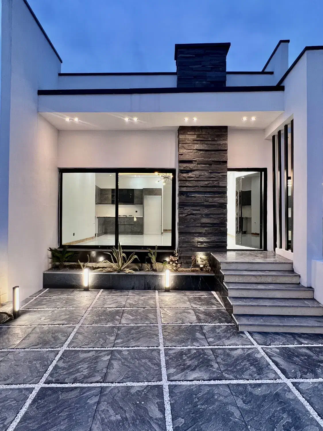 همکف مدرن لوکس ۲۳۰متری/تهرانینشین شهرک دنج|فروش خانه و ویلا|نوشهر, |دیوار