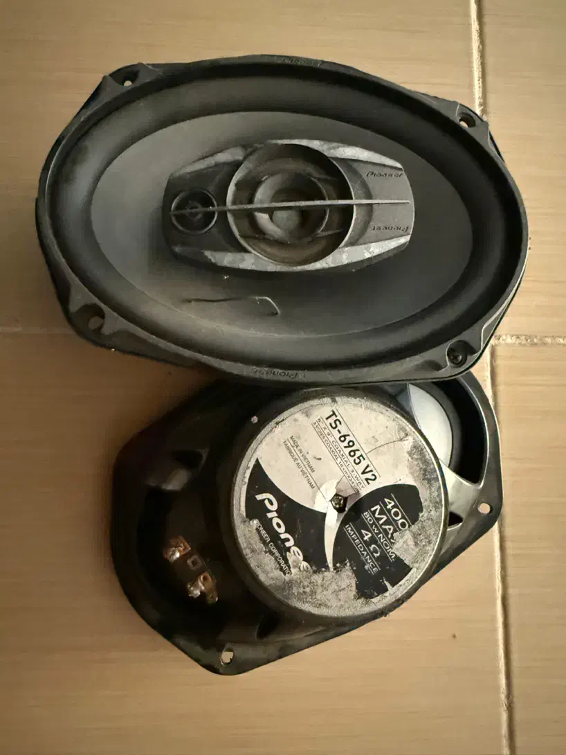 قاب مانیتور ،باند پایونر و قالپاق، کاربراتور سولکس|قطعات یدکی و لوازم جانبی|تبریز, |دیوار