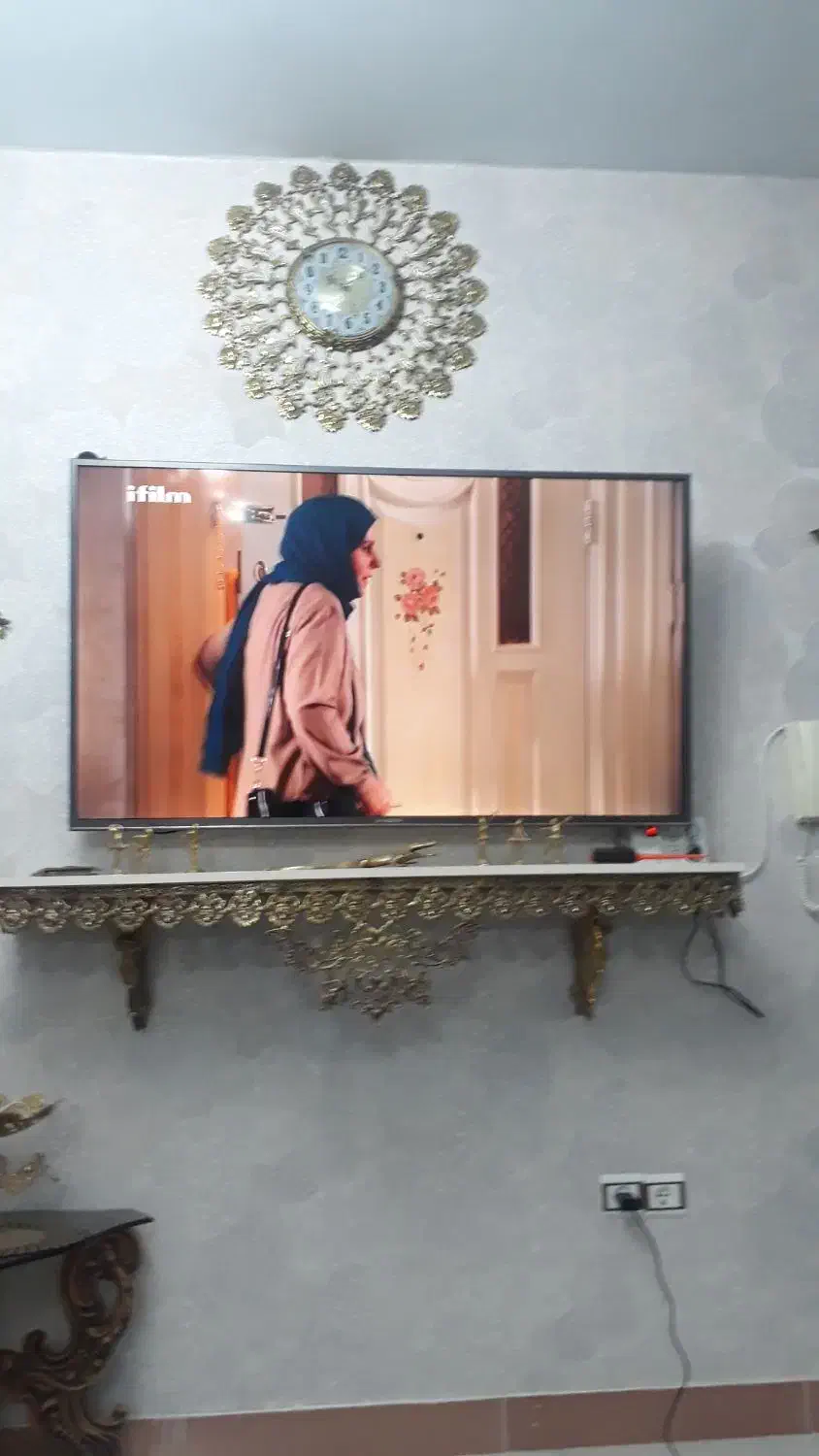ساعت و میز تلویزیون برنز|ساعت دیواری و تزئینی|اسدآباد, |دیوار