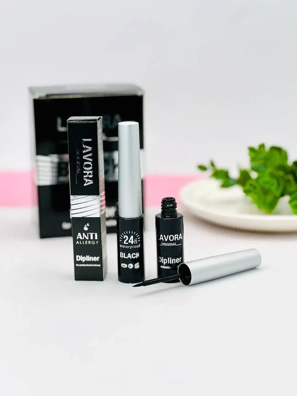 خط چشم لاورا مویی|آرایشی، بهداشتی، درمانی|مشگین شهر, |دیوار