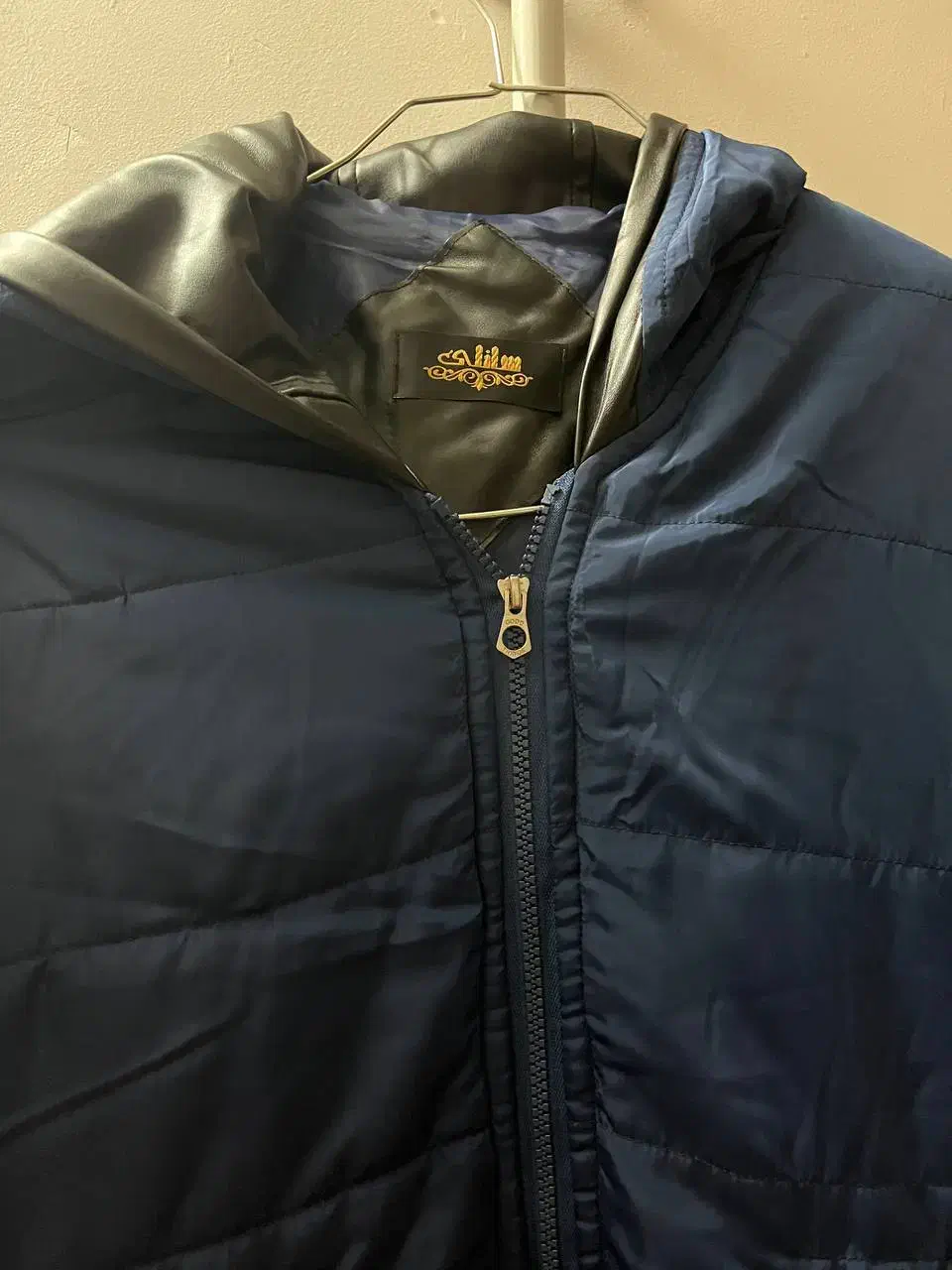 پافر ، کیف ، کفش|لباس|گنبد کاووس, |دیوار