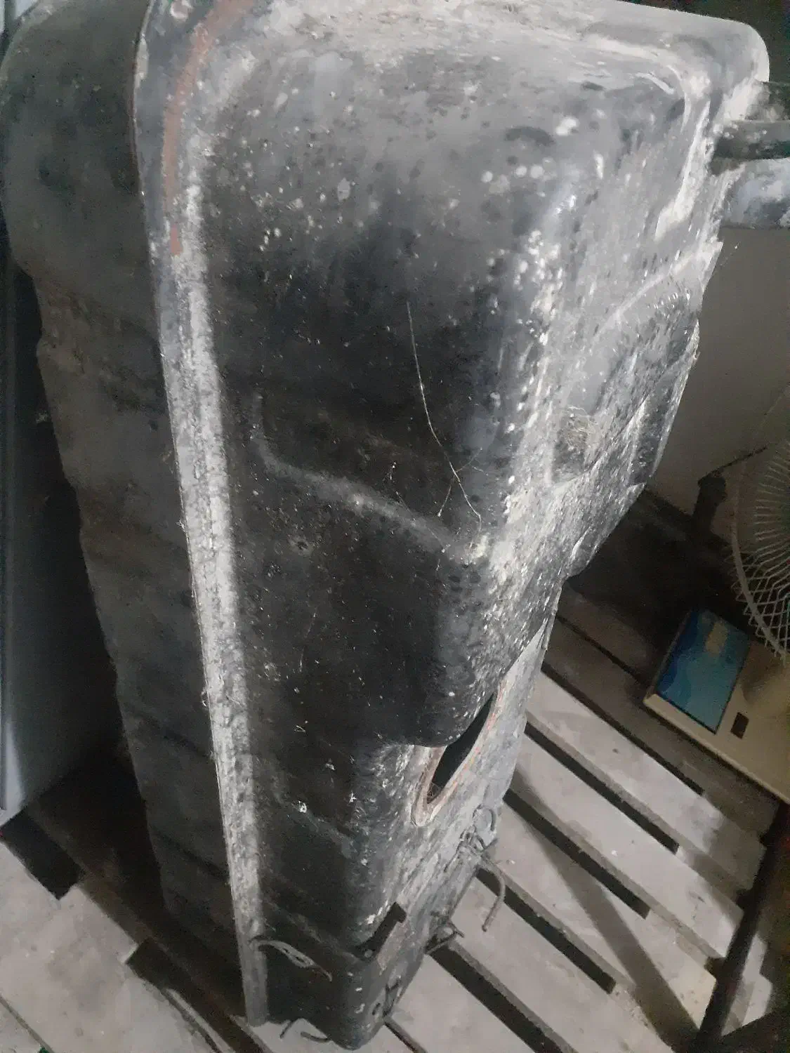 باک بنزین مزدا دو کابین فابریک با آلیاژ محکم سالم|قطعات یدکی و لوازم جانبی|رشت, معلم|دیوار