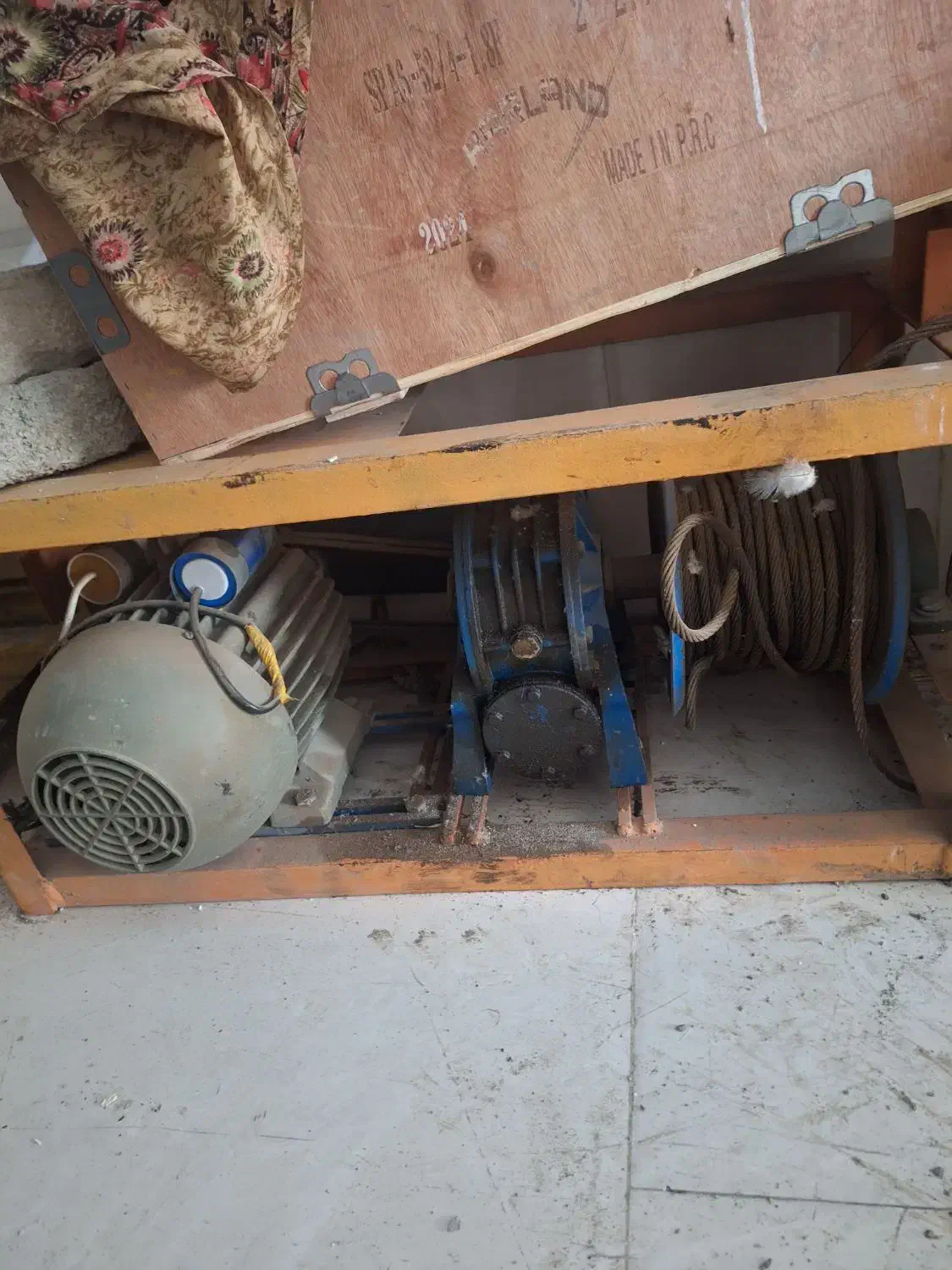 بالابر ساختمانی الکو درحدنو|ماشینآلات صنعتی|ماهدشت, |دیوار