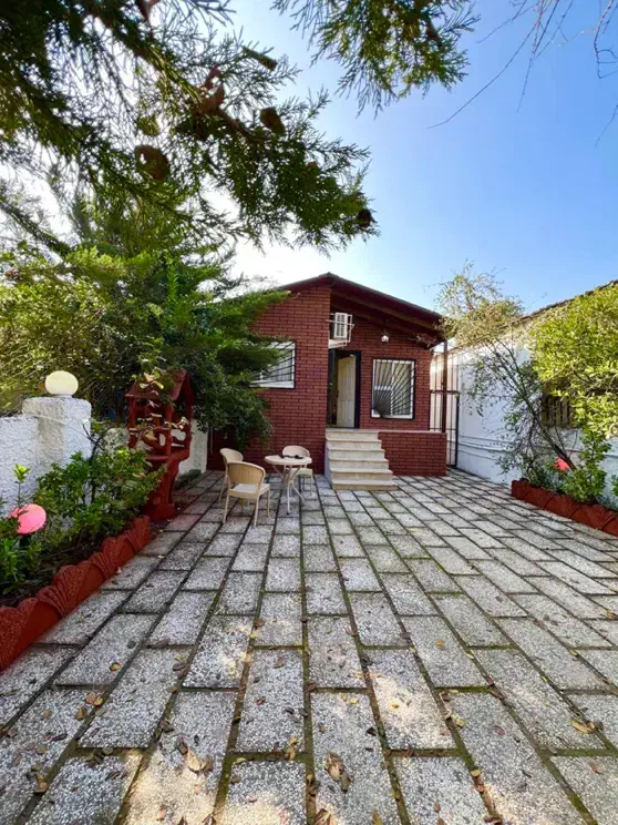 38/ویلاباغچه‌مبله/شهرکی دنج/نزدیک به شهر/مدارک دار|فروش خانه و ویلا|چمستان, |دیوار