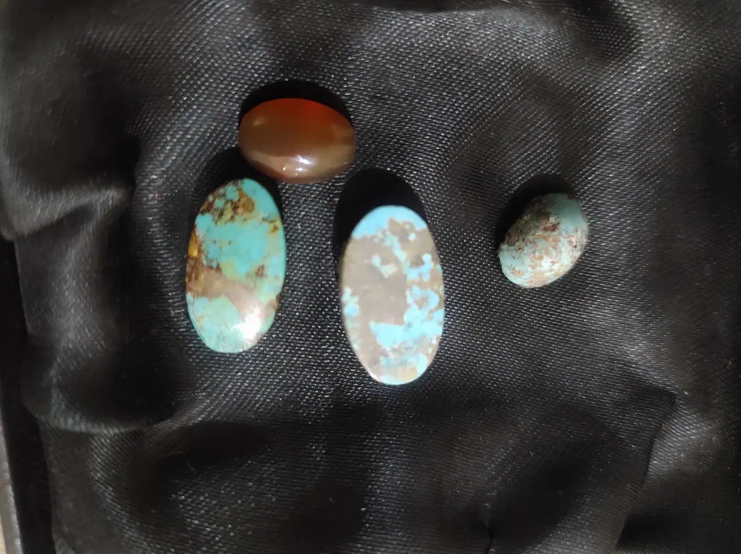 فیروزه معدنی|کلکسیون اشیاء عتیقه|زاهدان, |دیوار