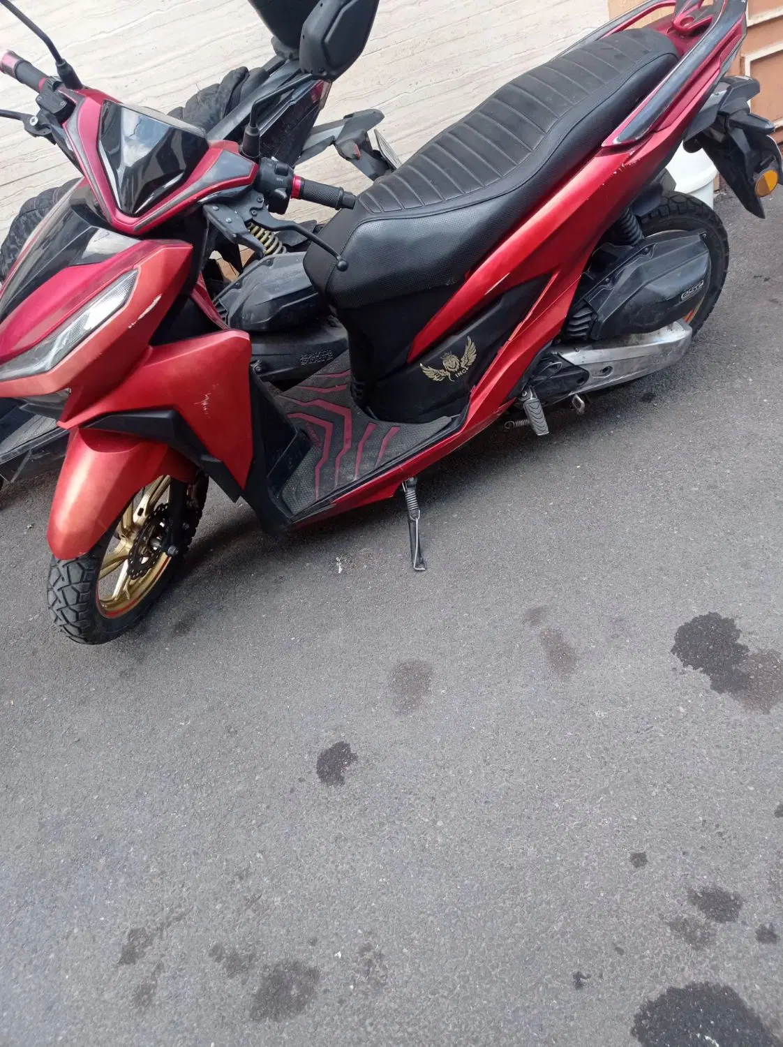 کلیک 150cc|موتورسیکلت|رشت, ترمینال|دیوار