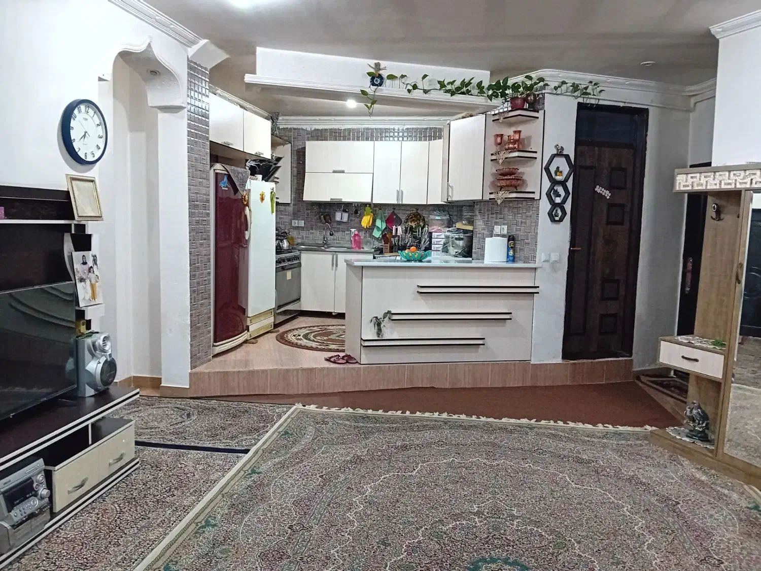 آپارتمان مسکن مهر خیبر طبقه اول 2خواب|اجارهٔ آپارتمان|جیرفت, |دیوار